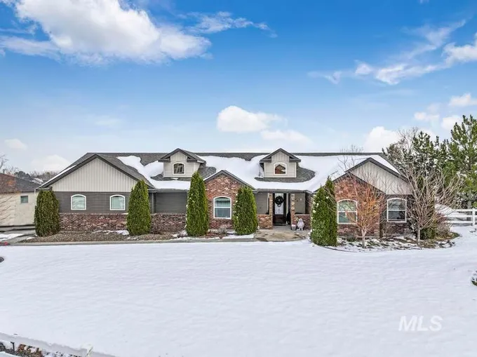 3732 North 2481 East, Twin Falls, ID 83301 for Sale
