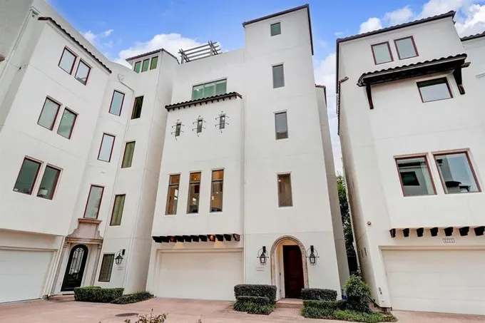 5207 Calle Montilla Pl, Houston, TX 77007 for Sale