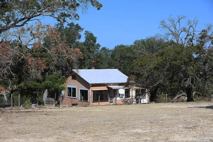 337 FM 289, Comfort, TX 78013 for Sale