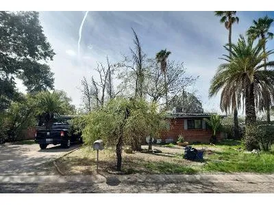 E Calle Dened for Sale