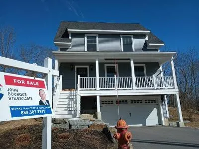 Lincoln Ave for Sale