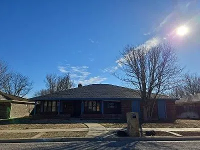 Plaza St for Sale
