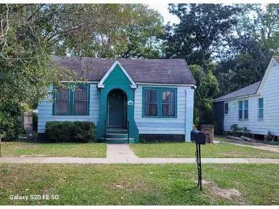 Williams St for Sale