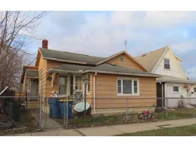 W 10th St for Sale