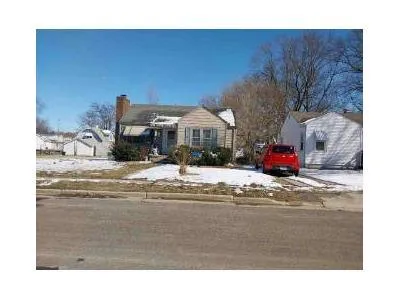 Bowman Ave for Sale