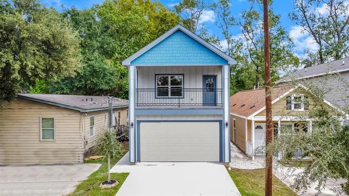 7804 Beckley Street, Houston, TX 77088 for Sale