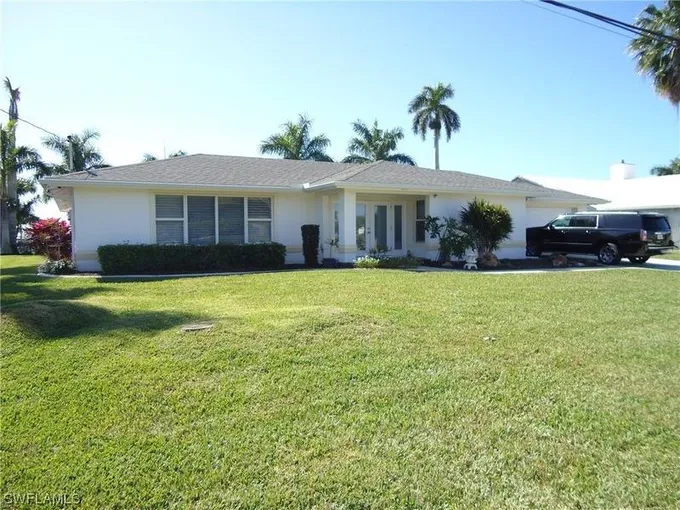 Cape Coral, Lee County, FL Lakefront Property, Waterfront Property, House for sale Property ID: 418848386