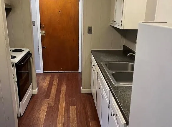 162 Maple St - Burlington, VT 05401 - Home For Rent