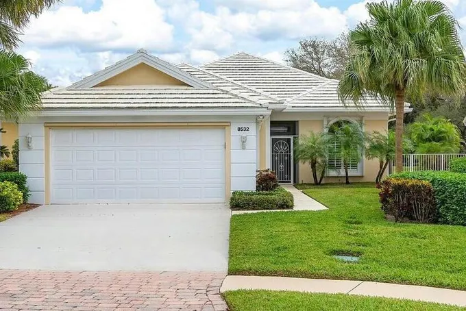 8532 DOVERBROOK DR, Palm Beach Gardens, FL 33410 Single Family Residence For Sale  MLS# RX-10950462
