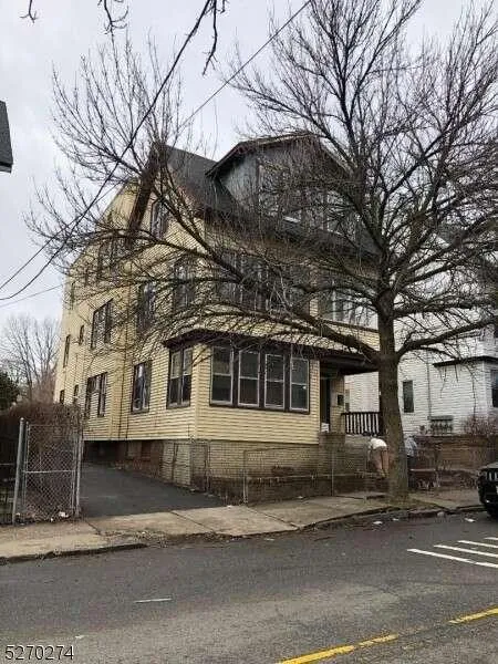 282 Renner Ave, Newark, NJ 07112  625087275 for Sale