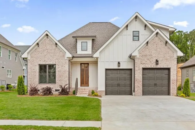 1760 GABLE GREEN DR, Apison, TN 37302 Single Family Residence For Sale  MLS# 1385514