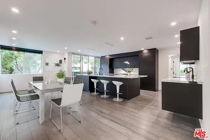 1010 North Kings Road, Unit 106, West Hollywood, CA 90069 for Sale