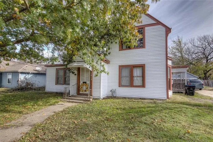 1815 Walnut St, Greenville, TX 75401 for Sale