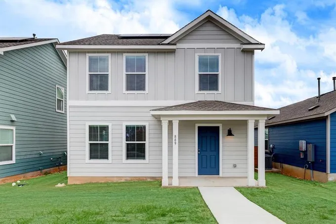 889 Powell St, Kyle, TX 78640 for Rent
