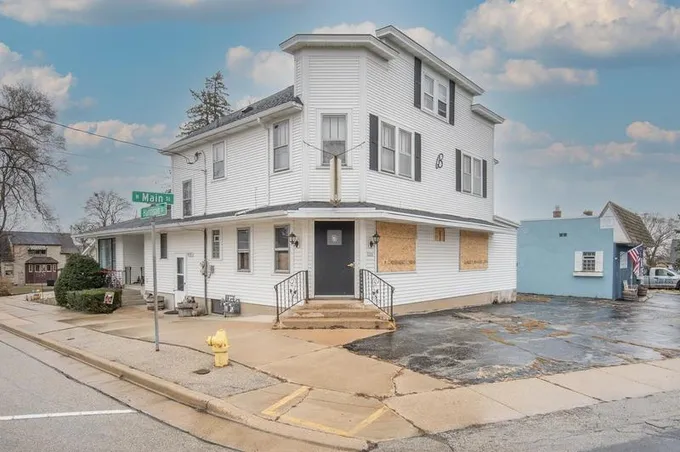 West Bend, Washington County, WI Commercial Property, House for sale Property ID: 418713024