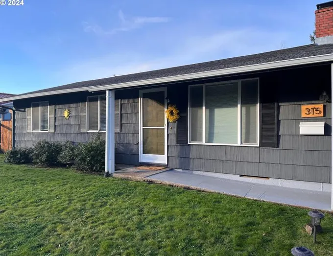 315 E 47th Ave, Eugene, OR 97405 - MLS 24405902 for Sale