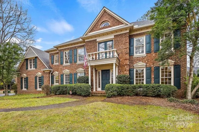5307 Mirabell Rd, Charlotte, NC 28226 - MLS 4103422 for Sale