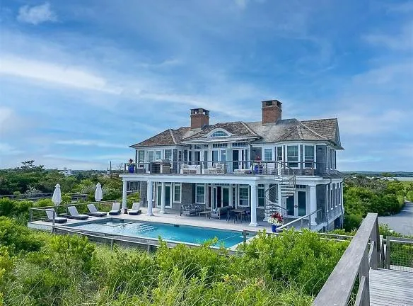 202 Dune Rd - Quogue, NY 11959 - Home For Rent