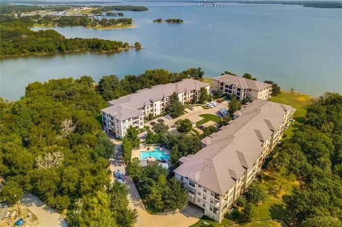 500 Waters Edge Dr #127, Lake Dallas, TX 75065 for Sale