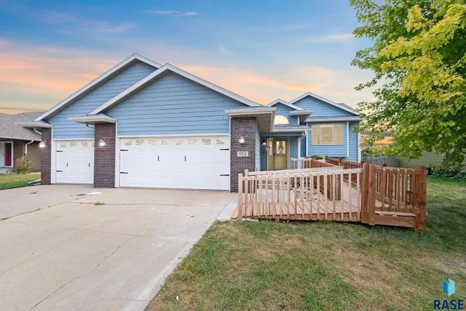 Harrisburg, Lincoln County, SD House for sale Property ID: 418696446