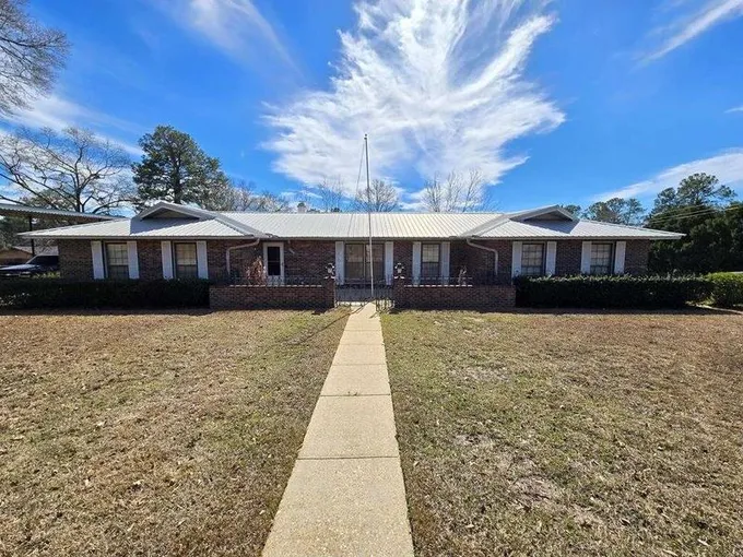 1900 Westover, Dothan, AL 36303  624865480 for Sale