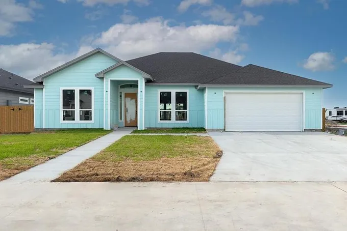 143 Shoalwater, ROCKPORT, TX 78382 for Sale