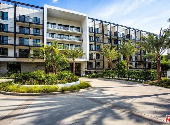 1825 N Las Palmas Ave #337 - Los Angeles, CA 90028 - Home For Rent