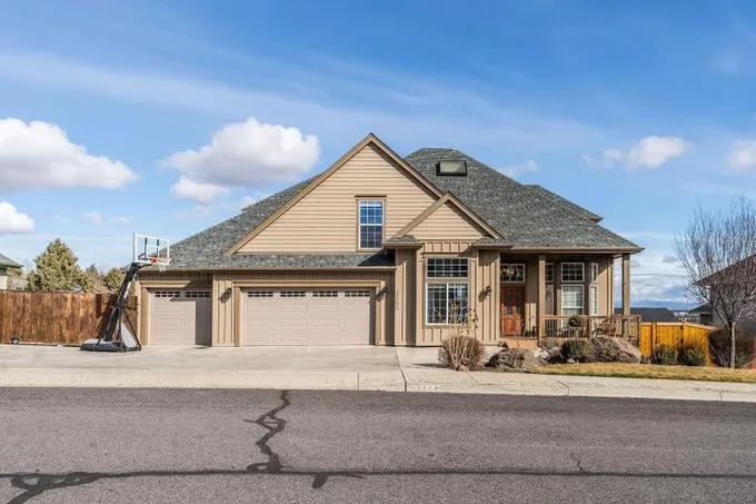 Redmond, Deschutes County, OR House for sale Property ID: 418876158
