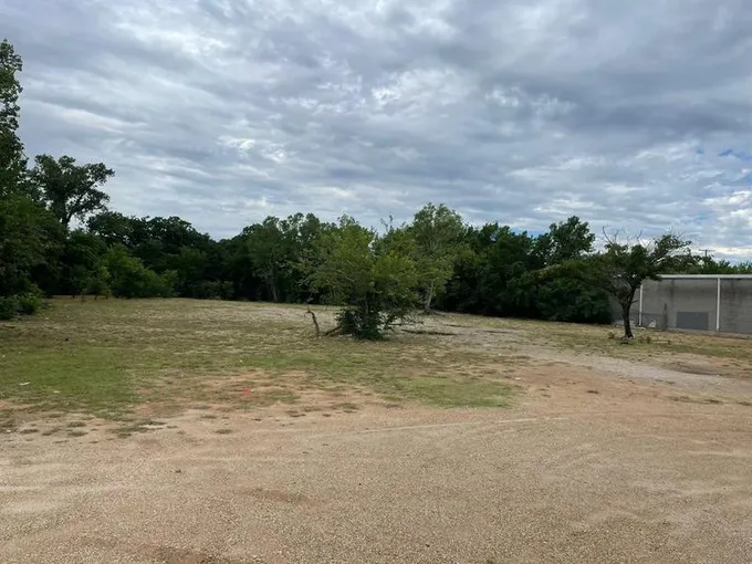 4010 28th St, Haltom City, TX 76111 for Sale