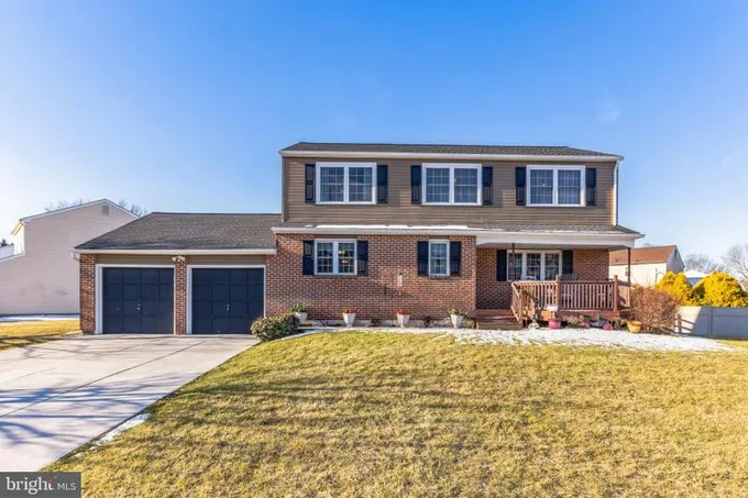 120 Estes Court, Newark, DE 19702 for Sale