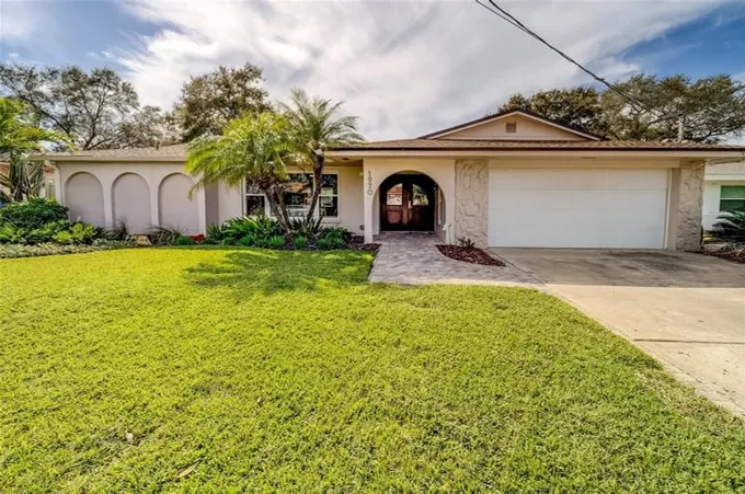 Largo, Pinellas County, FL House for sale Property ID: 418872406