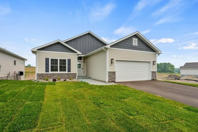 7541 147th Ln NW, Ramsey, MN 55303  MLS# 6439708 for Sale