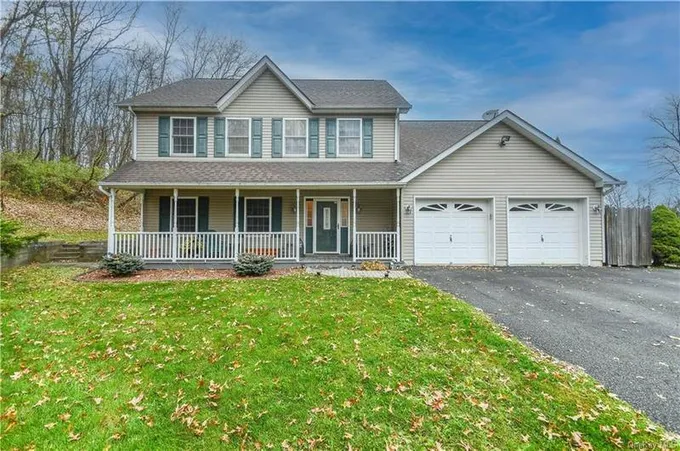 11 Houghtailing Lane, Wallkill, NY 12589 for Sale