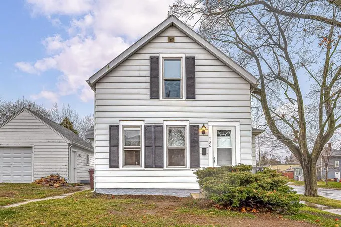 736 North 7th Street, Manitowoc, WI 54220 for Sale