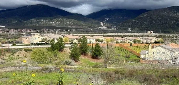 5641 N Pinnacle Lane, San Bernardino, CA 92407  625234476 for Sale