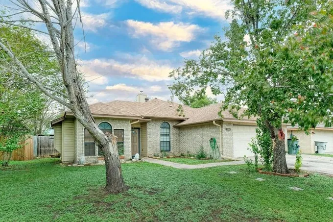 3305 Spotted Horse Drive, Killeen, TX 76542 for Sale