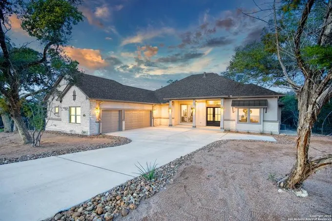 1218 Game Trail, New Braunfels, TX 78132 for Sale