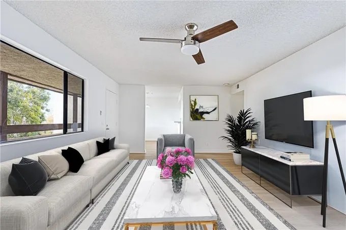 7735 Newman Avenue, Unit 301, Huntington Beach, CA 92647 for Sale