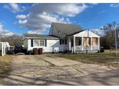 Clark St for Sale