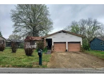 Acacia Club Rd for Sale