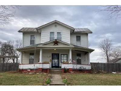 Howard St for Sale