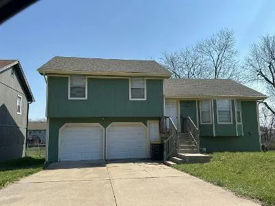 N Stark Ave for Sale