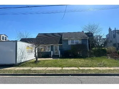 Earl Place for Sale