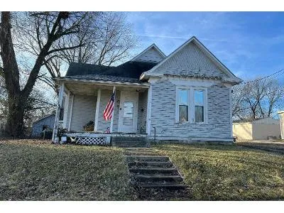 E Ohio St for Sale