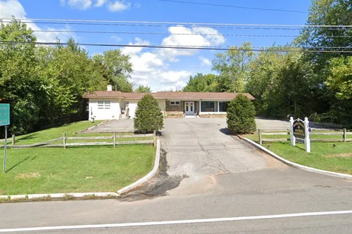 Round Valley Animal Hospital