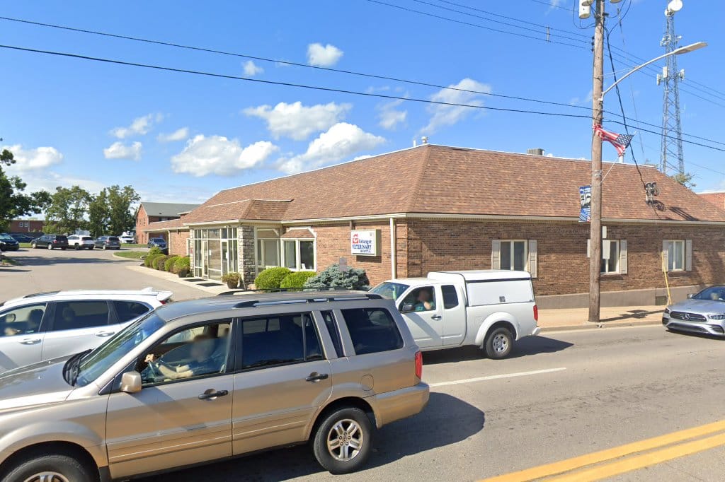 Middendorf Animal Hospital in Florence, KY The County Office