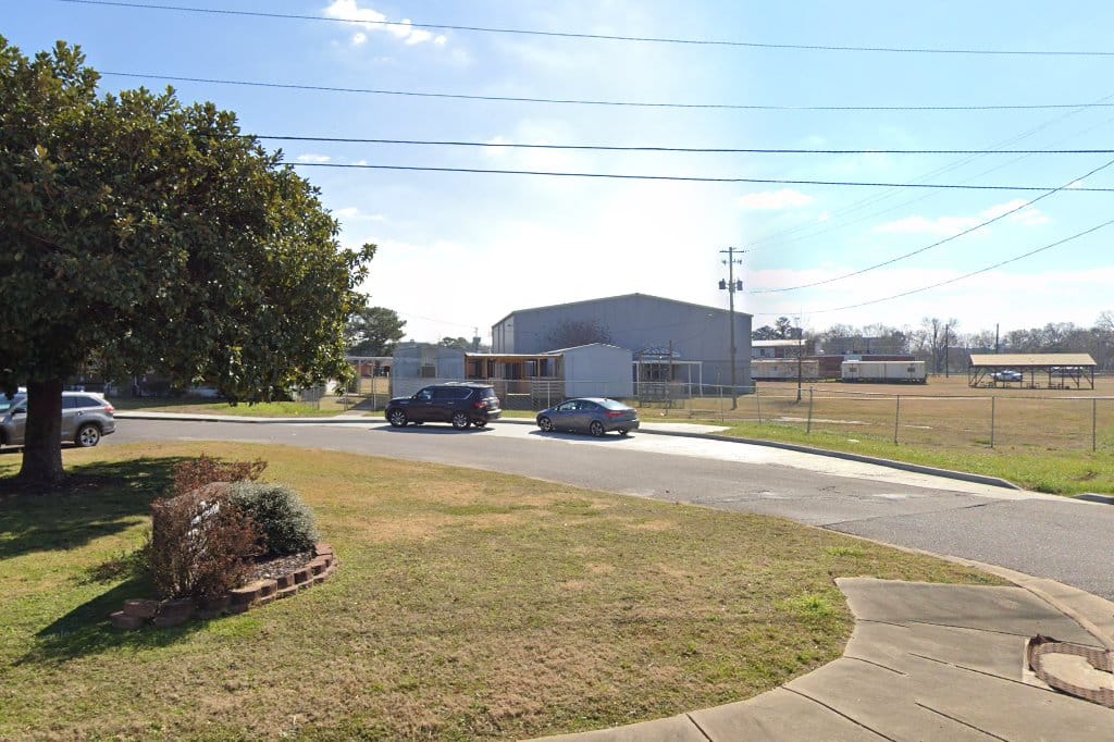 Collins-Riverside Middle School
