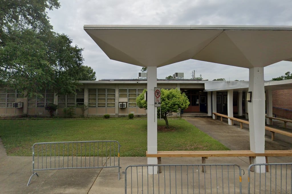 Holloway Elementary School