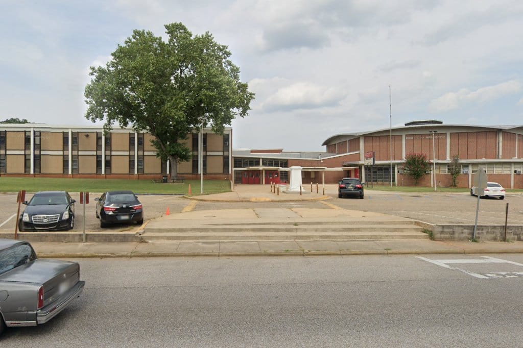 Lee High School