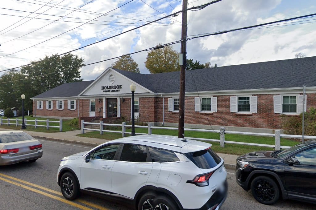 The Holbrook Public Library